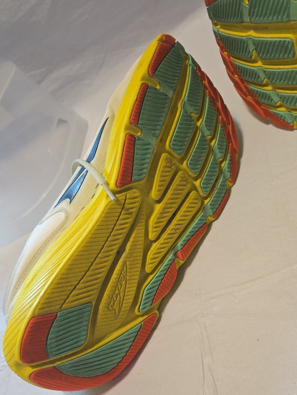 Altra Men's Via Olympus Zero Drop Running Shoes AL0A82BW270 White Yellow 11 - Picture 10 of 12